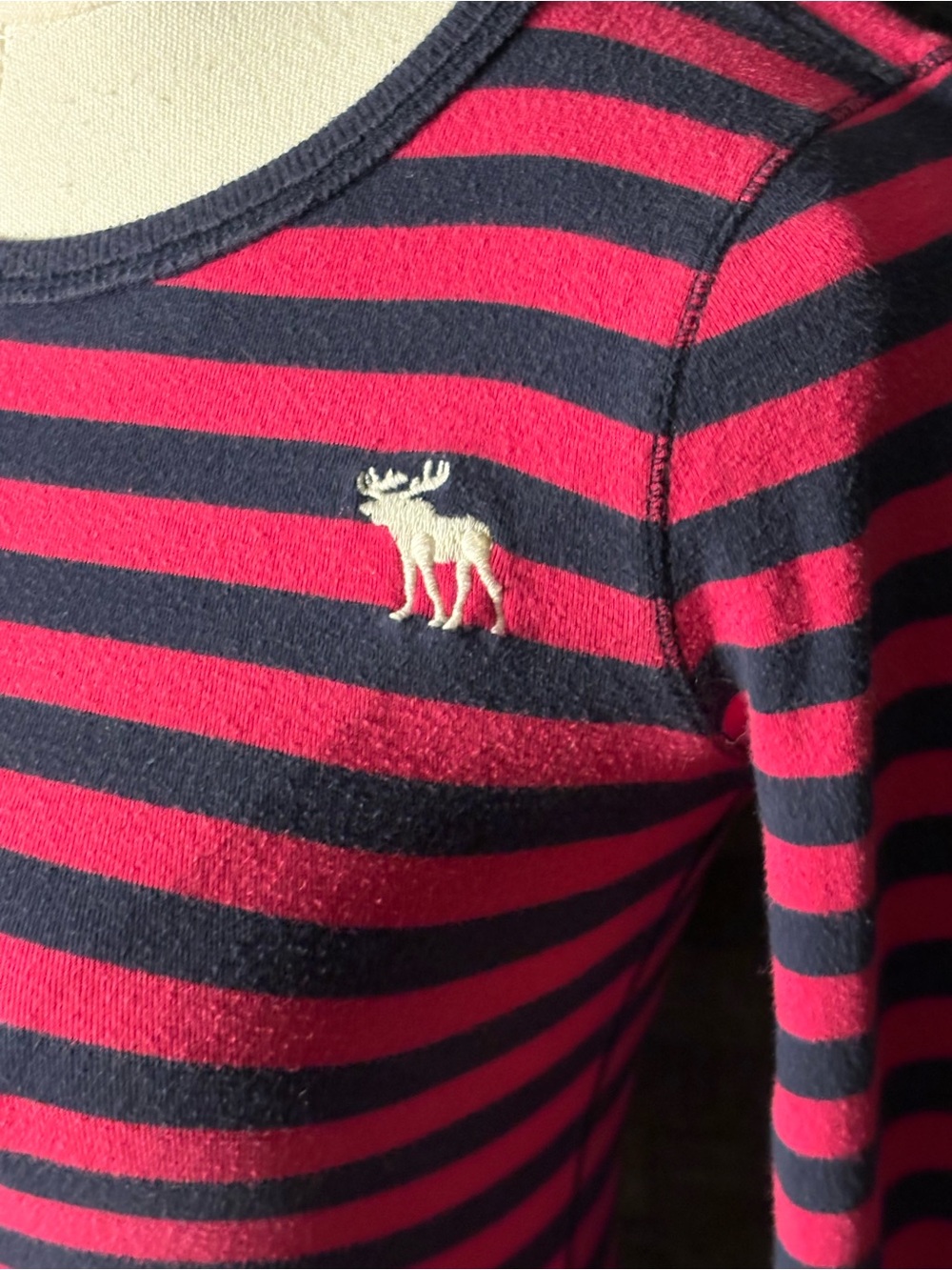 Y2K Abercrombie & Fitch Pink Navy Striped Moose Logo Long Sleeve Shirt - Picture 2 of 6